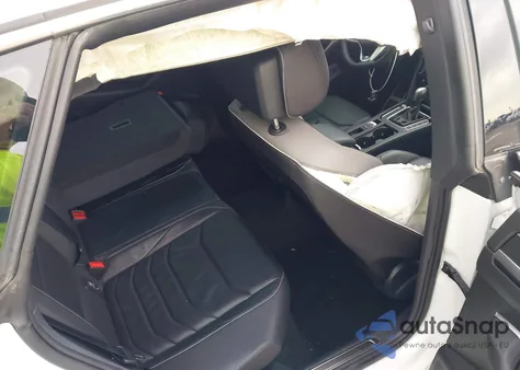 2022 Volkswagen Arteon 2.0T Sel R-Line z USA, uszkodzony, nr VIN WVWAR7ANXNE011157